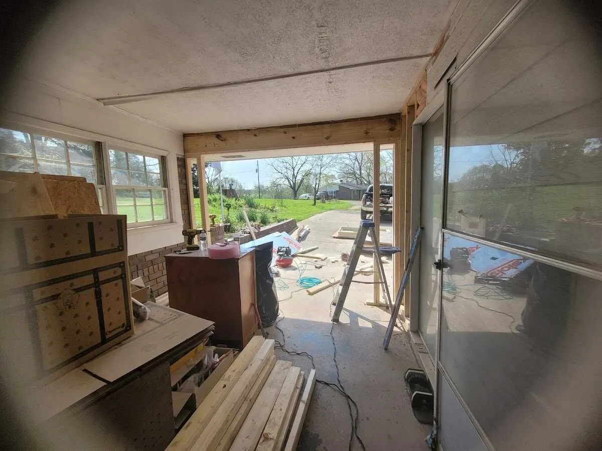 Air movers and dehumidifier for Water Mitigation Services in Tehachapi